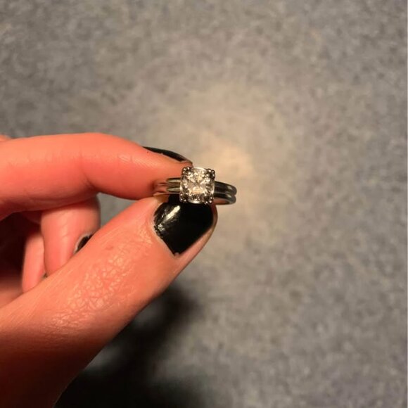 Engagement Diamond Ring - Picture 5 of 7